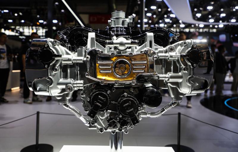 Souo S2000 GL - flat-eight engine